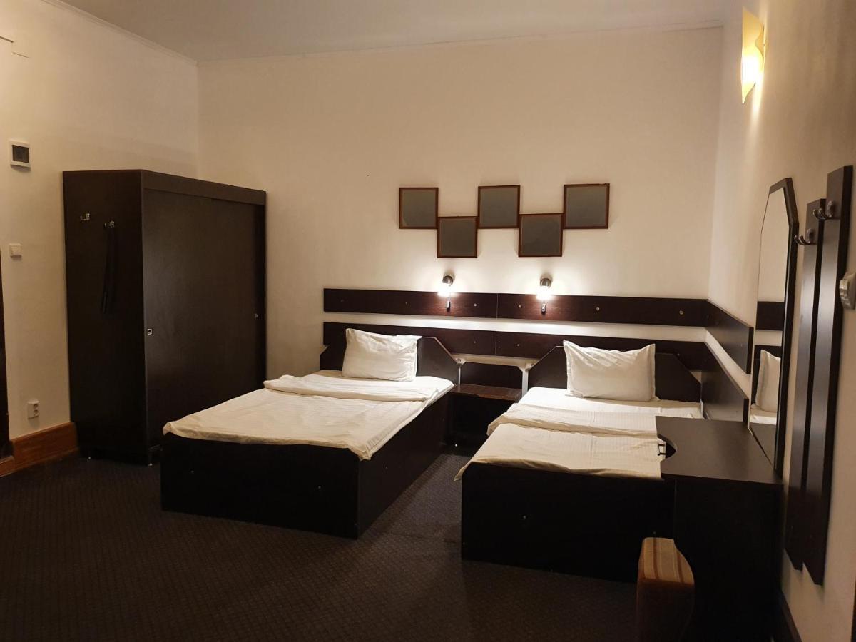 Motel Davios Târgu Jiu Екстериор снимка