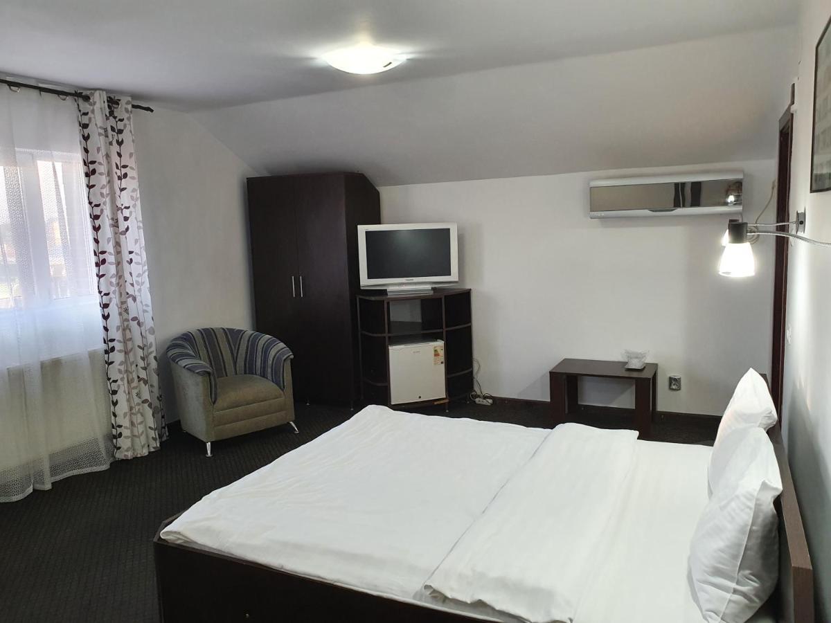 Motel Davios Târgu Jiu Екстериор снимка