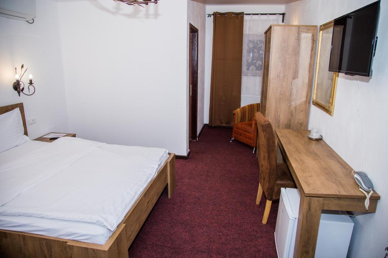 Motel Davios Târgu Jiu Екстериор снимка