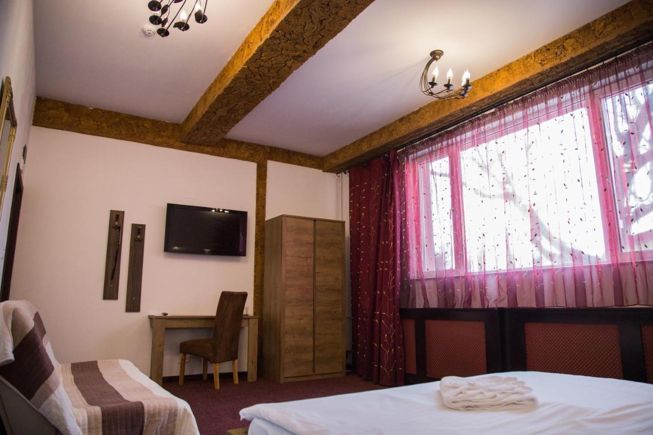 Motel Davios Târgu Jiu Екстериор снимка