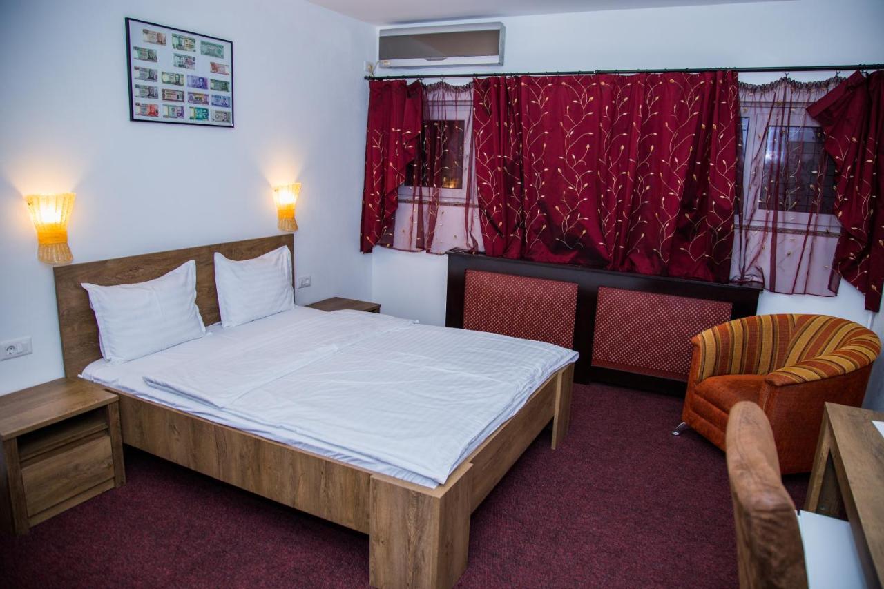 Motel Davios Târgu Jiu Екстериор снимка